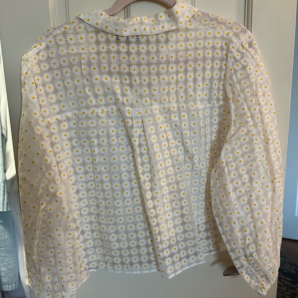 Zara White Button-Front Daisy Print Shirt - Yellow Floral Daisies - Picture 3 of 3